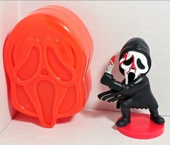 Ghostface Scream Mystery Vinyl Figure Slashing Ghost Face & Bloody Knife