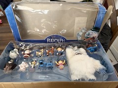 RUDOLPH & The Island of MISFIT TOYS 12 Pc. Figure Collection 2001 Playing Mantis