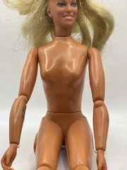Vintage Bionic Woman Beauty Salon 1976 w/ Jamie Sommers Doll Incomplete READ
