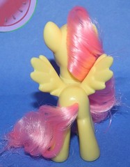 My Little Pony G4 FLUTTERSHY with Angel Bunny Pet Brushable Shy Eyes Original