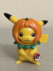 HALLOWEEN PIKACHU POKEMON 1.5” ACTION FIGURE TOY (PRE-OWNED)
