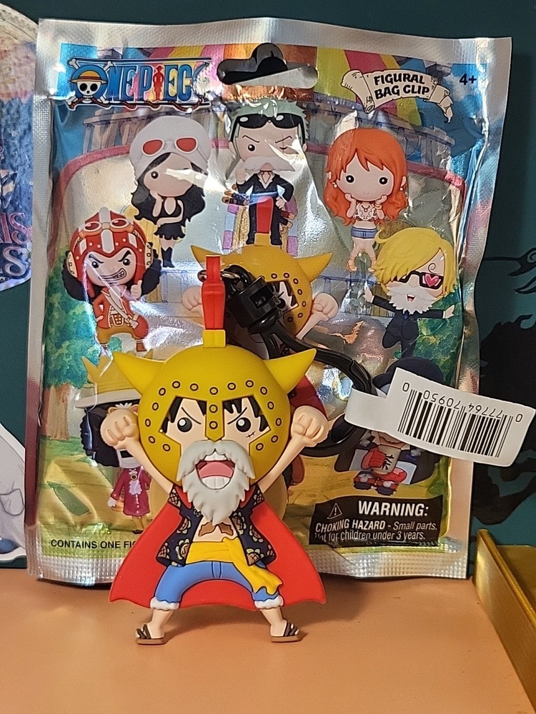 NWT One Piece Toei Animation Monogram Figural 3D Bag Clip ~ LUFFY Dressrosa Lucy