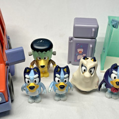 Bluey Toy Lot Action 13 Figures 2 Vehicles 6 Pieces Furniture Moose Toys