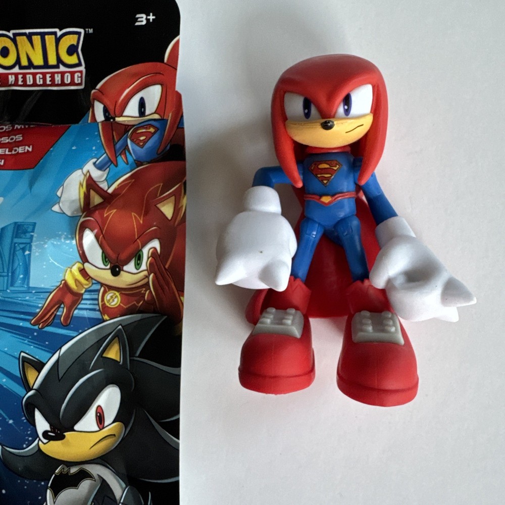 DC SUPERHEROESxSONIC Figure Series 2 Superman Knuckles 2.5″ Mystery Bag *See des