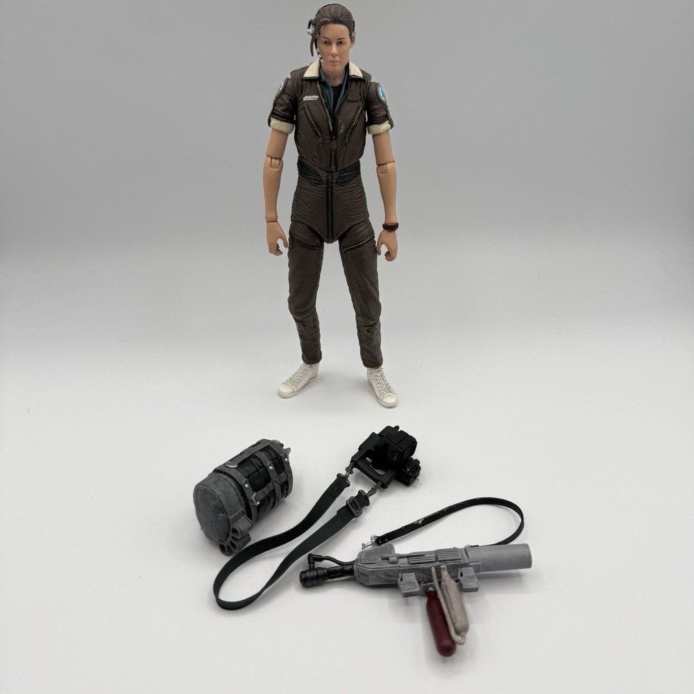 NECA Amanda Ripley JUMP SUIT ALIENS ISOLATION Action Figure Alien Complete Alien