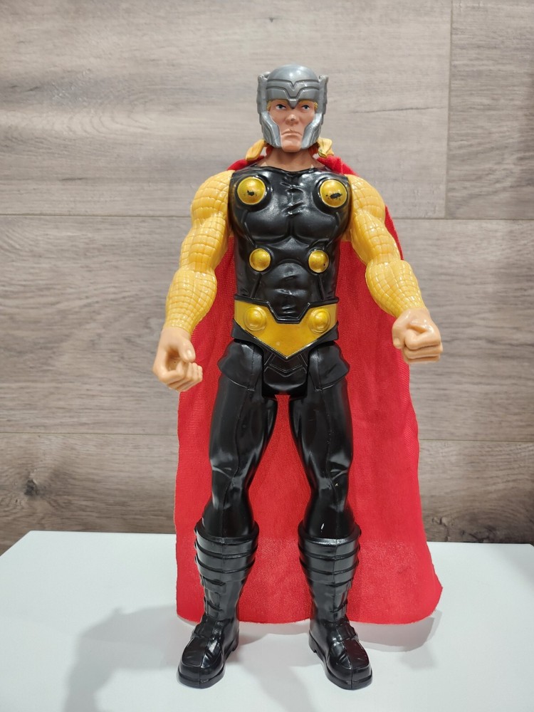 2013 Thor Hasboro Marvel Action Figure w/ Cape & Helmet Black & Gold 12” Tall