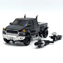 TW1026 G1 Ironhide Transformation Robot Truck Alloy Action Figure – US Seller