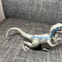 Jurassic World Attack Pack Velociraptor Blue Action 7″ Figure 2017