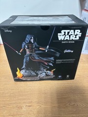 Diamond Select – “Star Wars Darth Revan” by Game Stop figure #sjun26-331