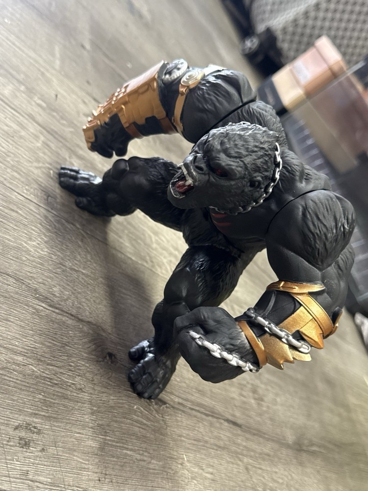 Black Gorilla Action Figure Toy Gold Armor Chains Red Eyes 7″ Collectible