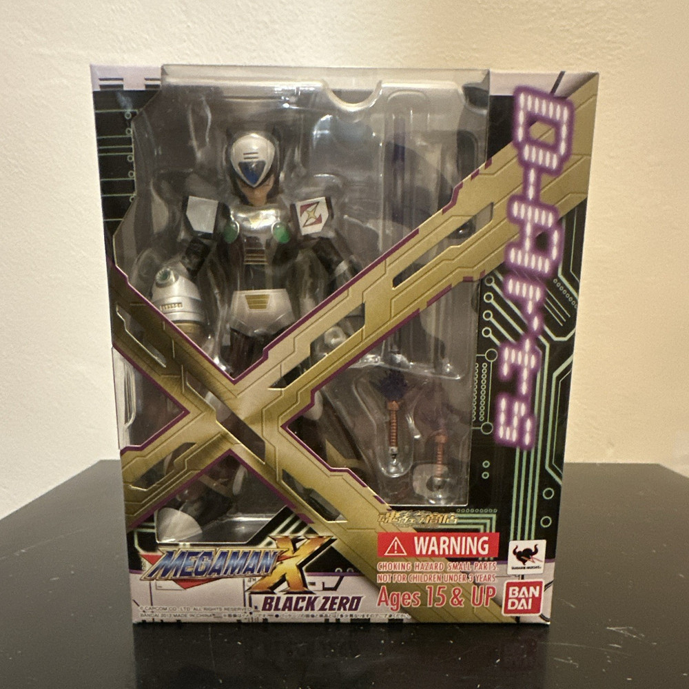 Bandai D-Arts Mega Man X Black Zero Action Figure Boxed w/ Sword Age 15+