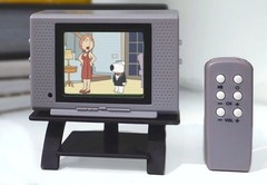 Tiny TV Classics Family Guy Edition Real Working Mini Television *READ* (T177)