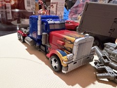 Transformers Studio Series Jetwing Optimus Prime complete SS-44 DOTM Movie