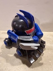 RUMBLE ROBOT Lot Of 2 Battle Bot Mix Team Fight Toy No Remote Turns On And sound