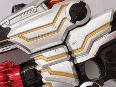 BANDAI DX Tensouder & Gosei Cards + 2 Weapons Power Rangers Megaforce Goseiger
