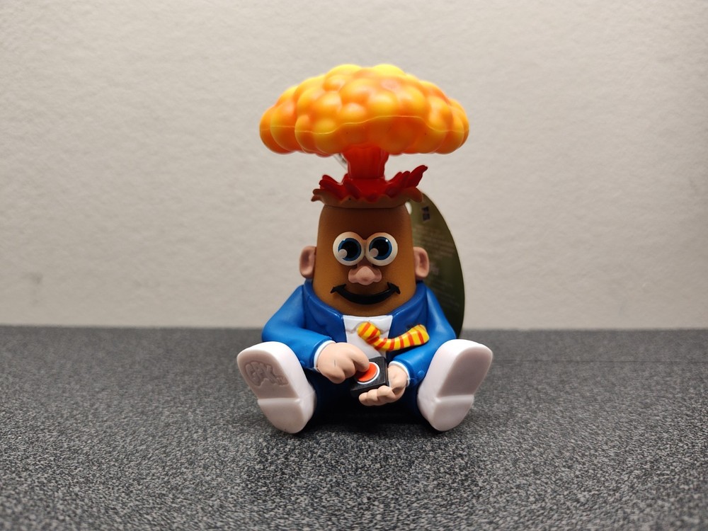 GPK Garbage Pail Kids POP TATERS Key Chain Figure Adam Bomb New Topps