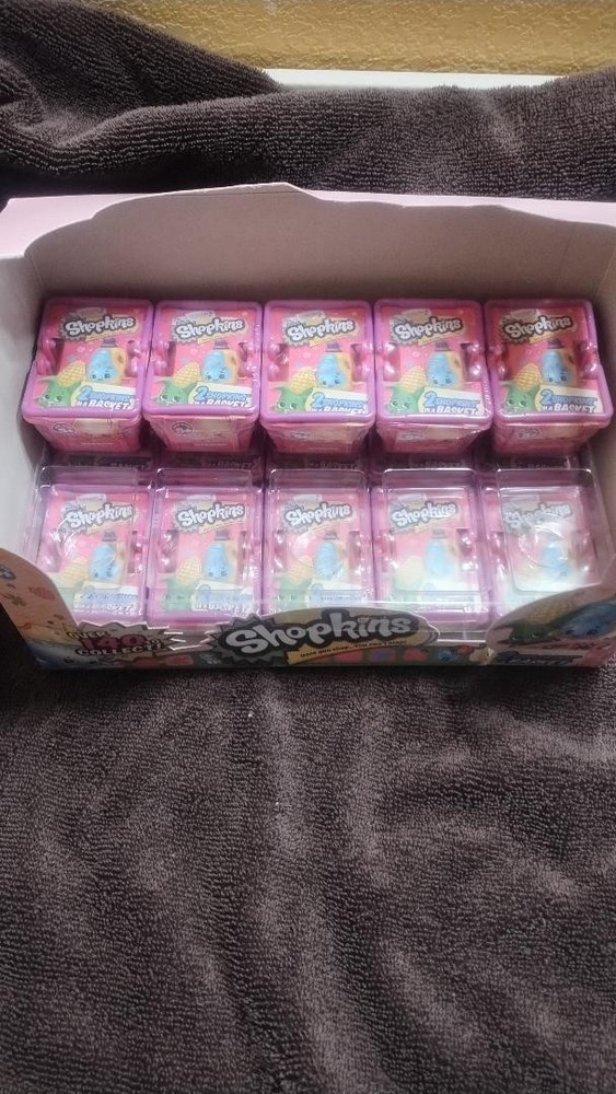 Moose Shopkins SEASON 2: SEALED BLIND BOX 15 Packs RARE! new in box