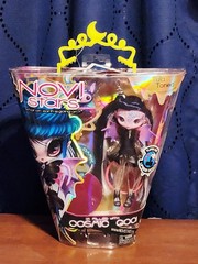 Novi Stars TULA TONED 7″ Doll Filled with Cosmic Goo MGA Entertainment 2012