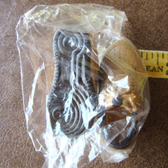 Doll/Male Action Figure XL SHOES – 2″ Long, 13/16″ Wide, Tan, Casual Nikes, NIP