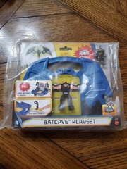 Mattel Batman Batcave Playset Mighty Minis Included! 2 in 1 Case Becomes Playset