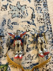 Large Gundam Figure Lot – Multiple Mobile Suits + Loose Parts