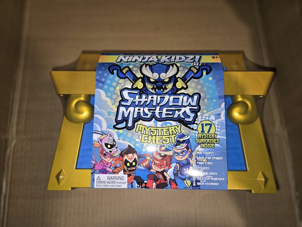 Ninja Kidz Shadow Masters Mystery Chest [17 Surprises Inside!] Brand New SEALED
