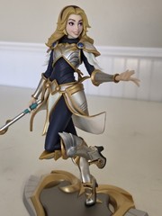 League of Legends #22 Lux Unlocked RETIRED Figure Statue Riot Luxanna Crownguard