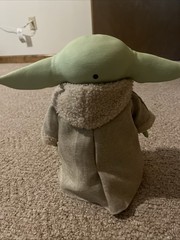 Yoda (the Child) Robotic Toy
