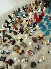 Hasbro Star Wars Micro Force Mini Lot Figures, Vehicles, and Tin – All in photo!