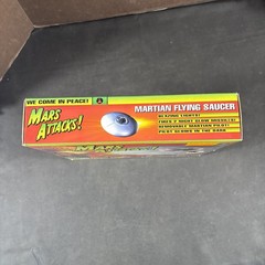 MARTIAN FLYING SAUCER UFO VEHICLE ACTION FIGURE PLAYSET NEW TRENDMASTERS VINTAGE