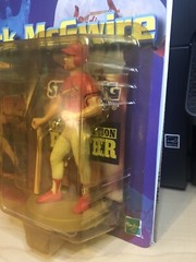 1999 STARTING LINEUP Mark McGwire HOME RUN RECORD BREAKER St. Louis Cardinals