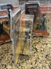 The Goonies Complete Set Of 5 Mezco Figures W Bonus Copper Bones