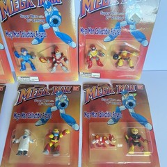 MegaMan Bandai 1995 Mini Figs Lot Of 6