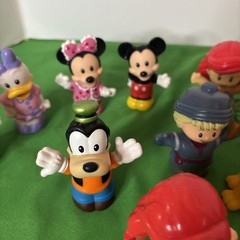 Lot of 13 Fisher Price Little People Figures And Accessories Disney Toys