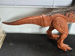 Jurassic World Super Colossal Carnotaurus Toro 39” Dinosaur Figure HBY86 Mattel