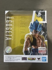 Bandai S.H.Figuarts Gogeta Super Saiyan God Dragon Ball Action Figure