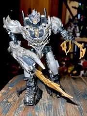 Transformers Studio Series 31 Battle Damaged Megatron Voyager 2017 Hasbro
