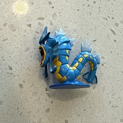 Tomy Nintendo CGTSJ Pokemon GYARADOS POCKET MINI-FIGURE 1990’s