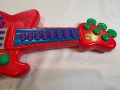 The Wiggles Murray’s Red Guitar Music Sing Songs Music 15″ 2003 Spin Master Test