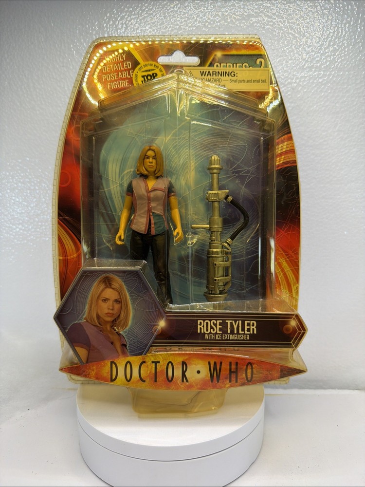 Doctor Who Series 2 Rose Tyler with Ice Extinguisher Figure NEW Yellowing Pack
