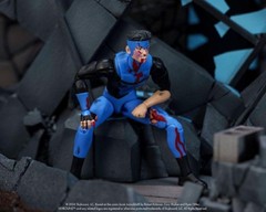 Invincible (TV) Invincible (Bloody) SDCC Exclusive 1:12 Action Figure – Presale