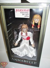 ANNABELLE The Conjuring Universe 8″ Scale 5″ Clothed Action Figure Neca 2021