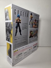 SH Figuarts – Dragon Ball SS Blue Super Saiyan GOD GOGETA