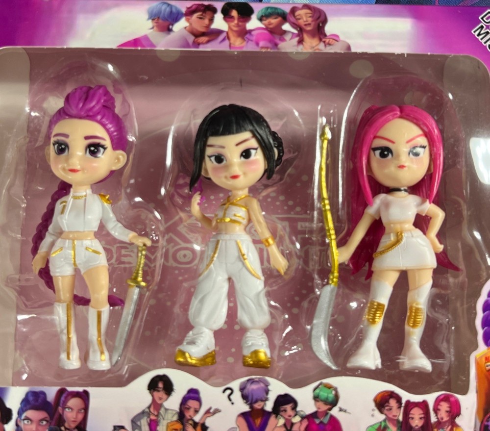 New KPop Demon Hunters Huntrix Rumi Mira Zoey Medium Anime Figures Cosplay Doll