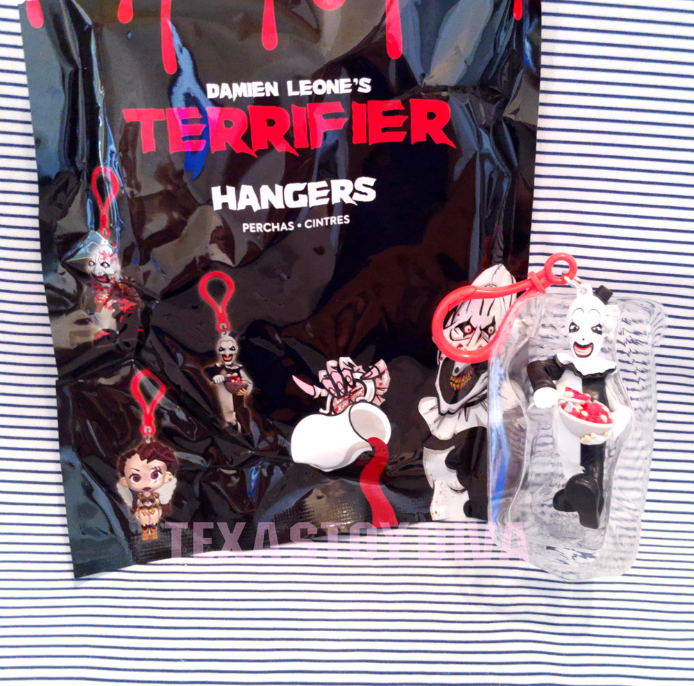 Damien Leone’s Terrifier Hangers Art The Clown 3″ Horror Keychain Clip –READ–