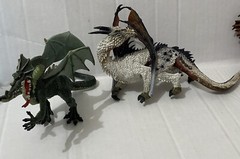 3 McFarlane Dragons Conan Fire Komodo Clan + Plastoy Medieval Battlefield Lot 4