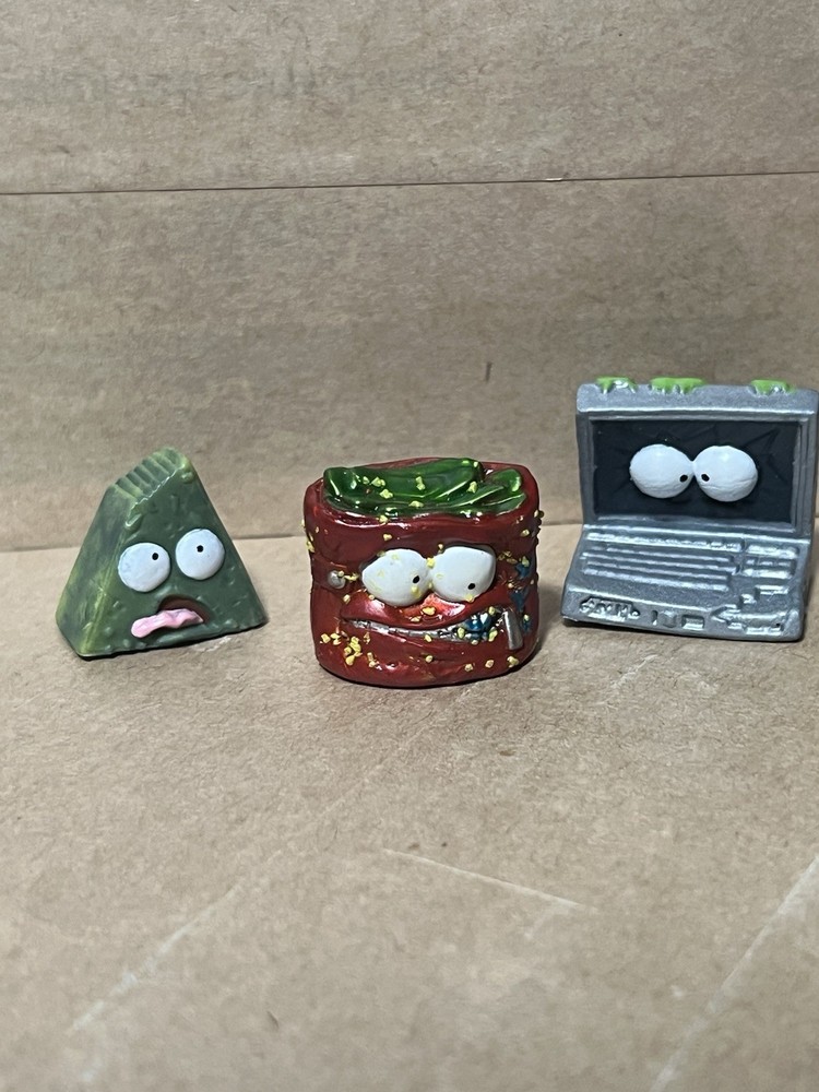 Grossery Gang Series 2 Limited Edition Worthless Wallet Set Of 3 Pieces