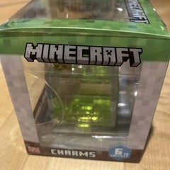 New Minecraft Series 2 Charms Bee 2.5-Inch Backpack Hanger