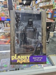 NECA Planet of the Apes Legacy Series GENERAL URSUS 7” Action Figure