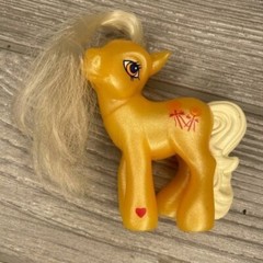 Vintage and new My little pony and horse lot figurine toys rainbow dash & more